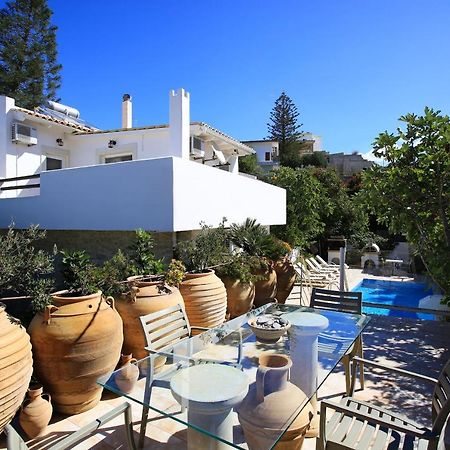 Villa Oasis كاميلاريون المظهر الخارجي الصورة