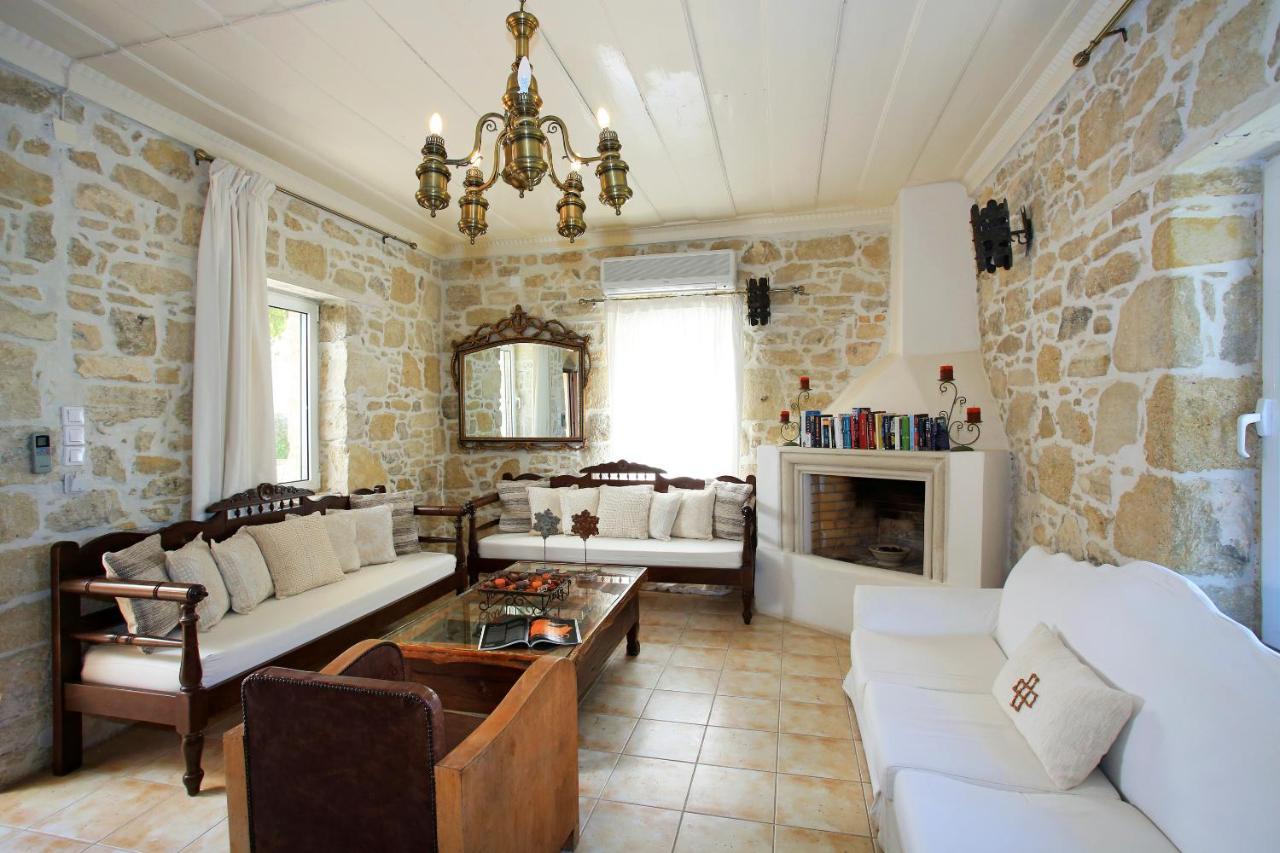 Villa Oasis كاميلاريون المظهر الخارجي الصورة