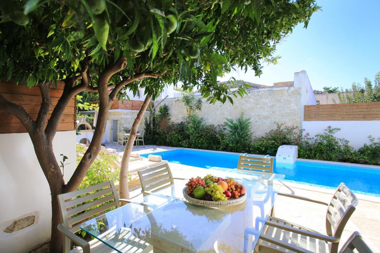 Villa Oasis كاميلاريون المظهر الخارجي الصورة