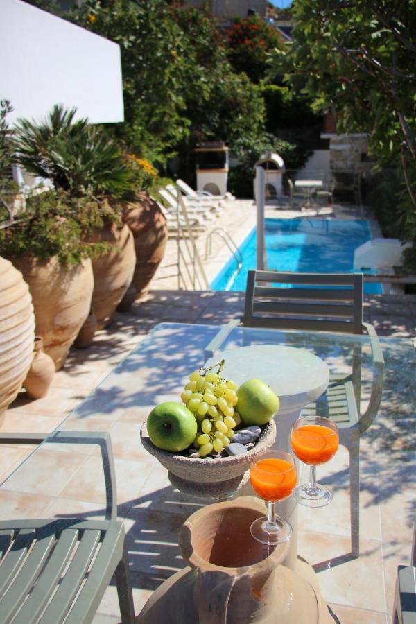 Villa Oasis كاميلاريون المظهر الخارجي الصورة