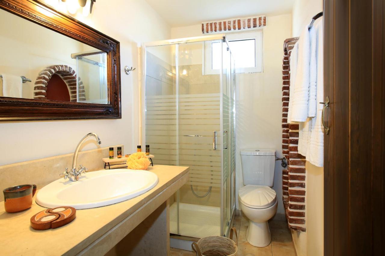 Villa Oasis كاميلاريون المظهر الخارجي الصورة