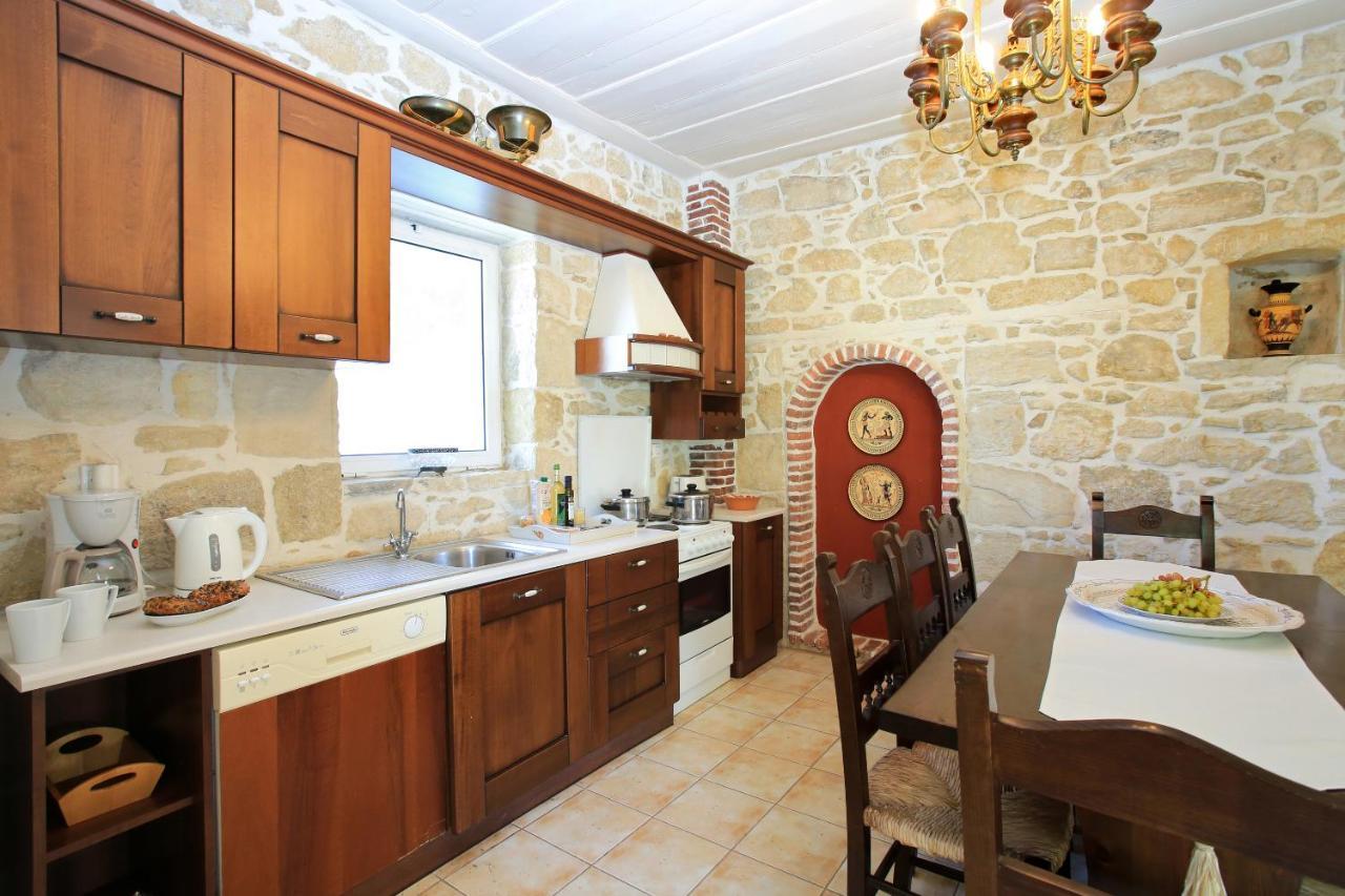 Villa Oasis كاميلاريون المظهر الخارجي الصورة