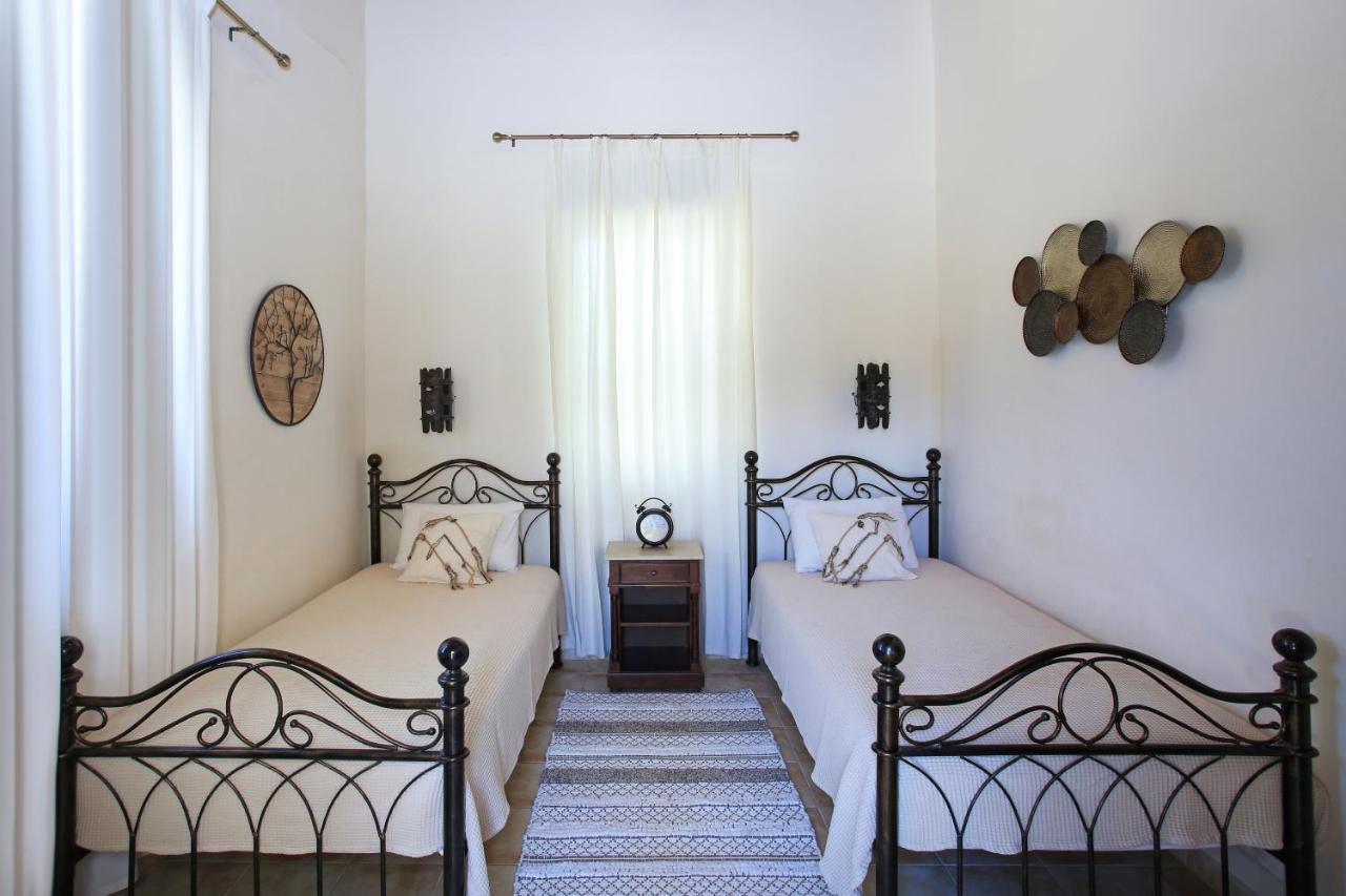 Villa Oasis كاميلاريون المظهر الخارجي الصورة